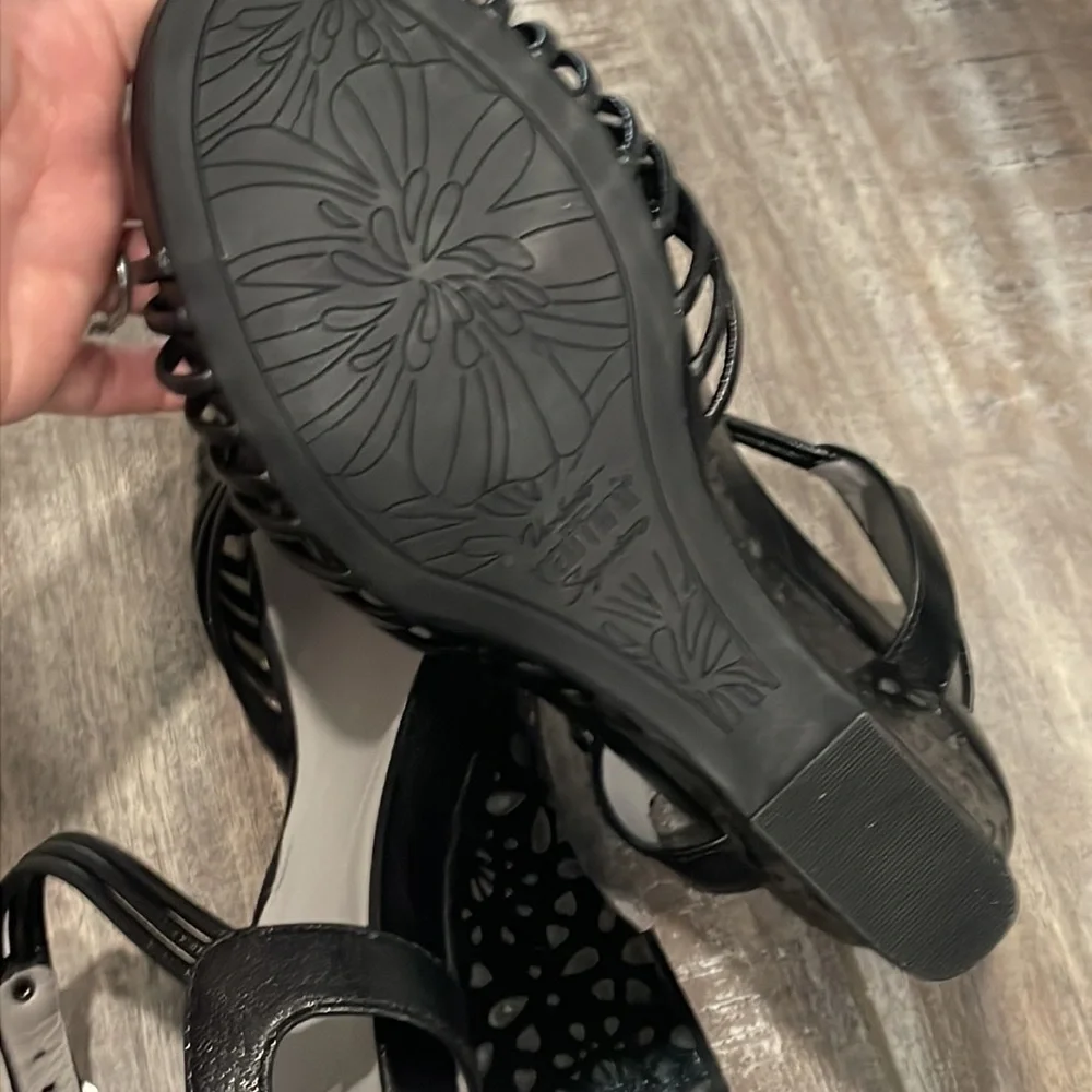 Umberto Raffini black leather wedge sandals EU 40